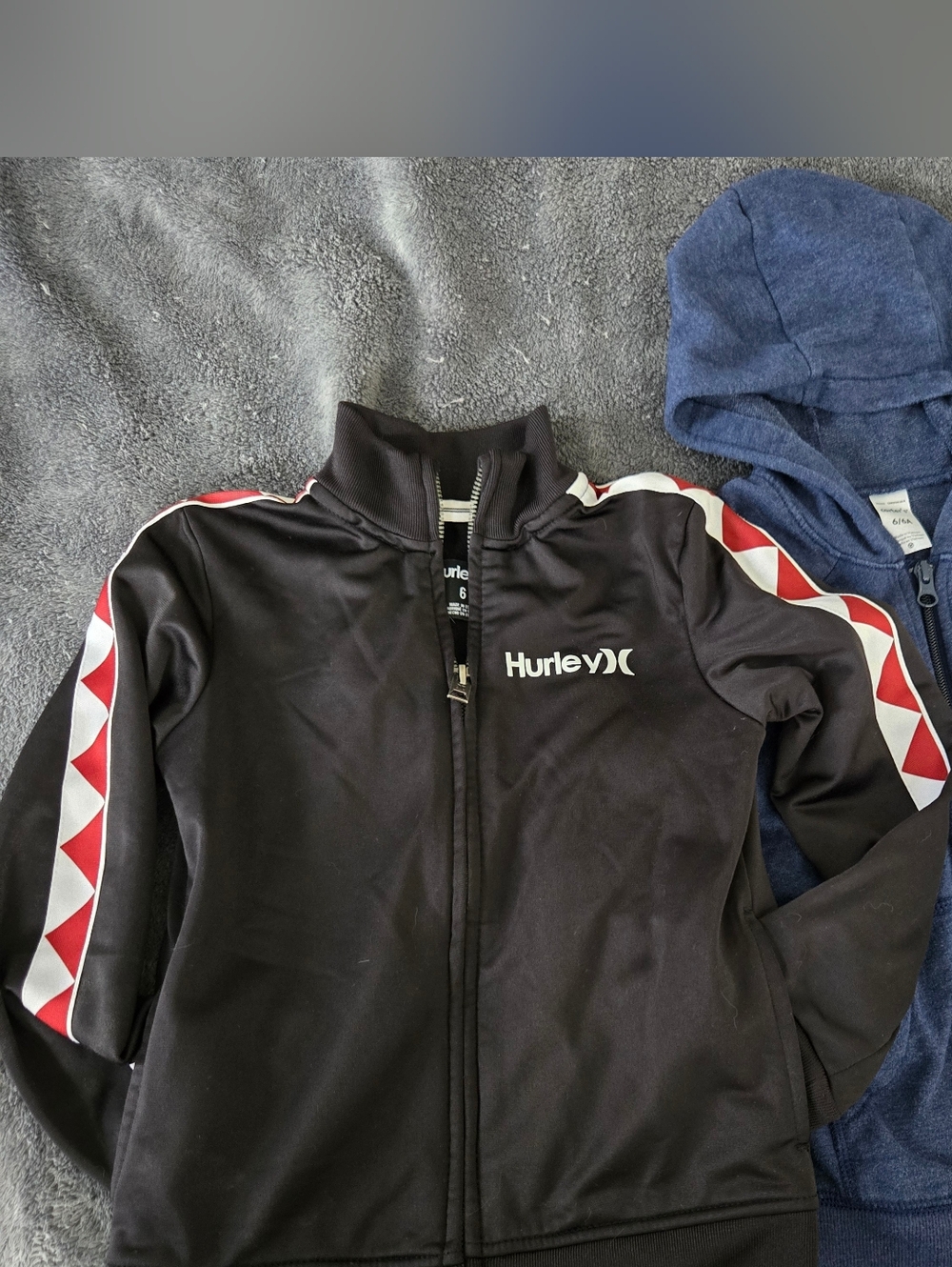 Sz 6 Hurley/Carter's Jacket / Sweatshirt Bundle For Boys